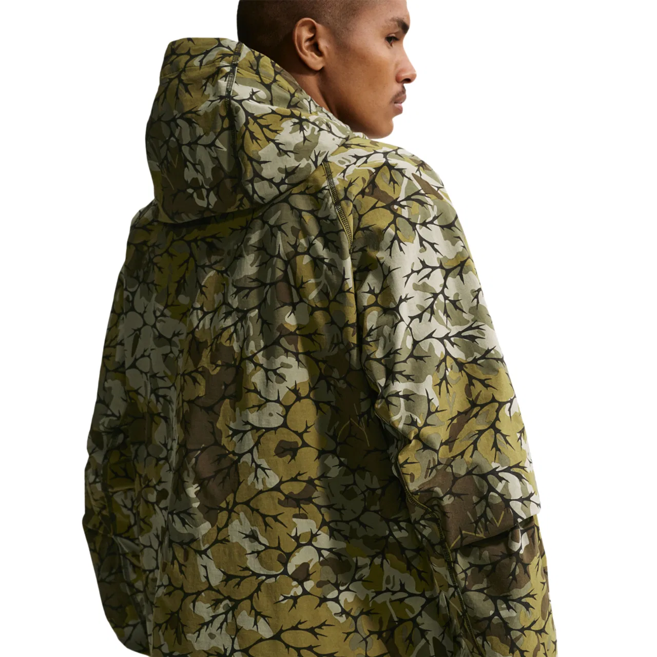Мужская куртка Dri-FIT Tech Woven AOP Full-Zip Nike, цвет Olive Flak/Black — фото 2
