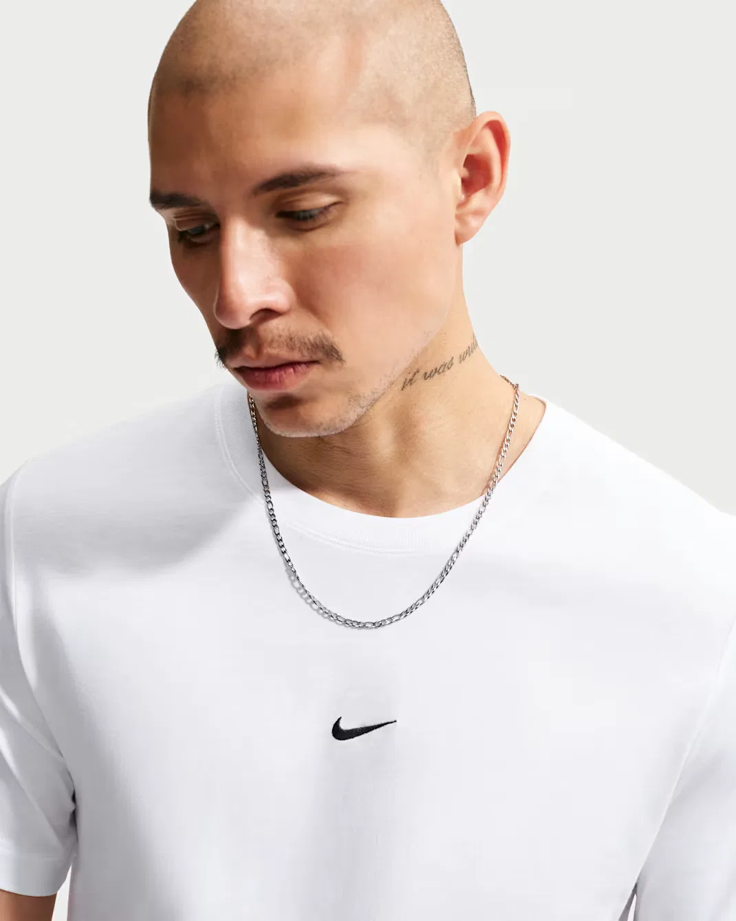 Стандартная мужская футболка Nike Sportswear, White/Black — фото 3