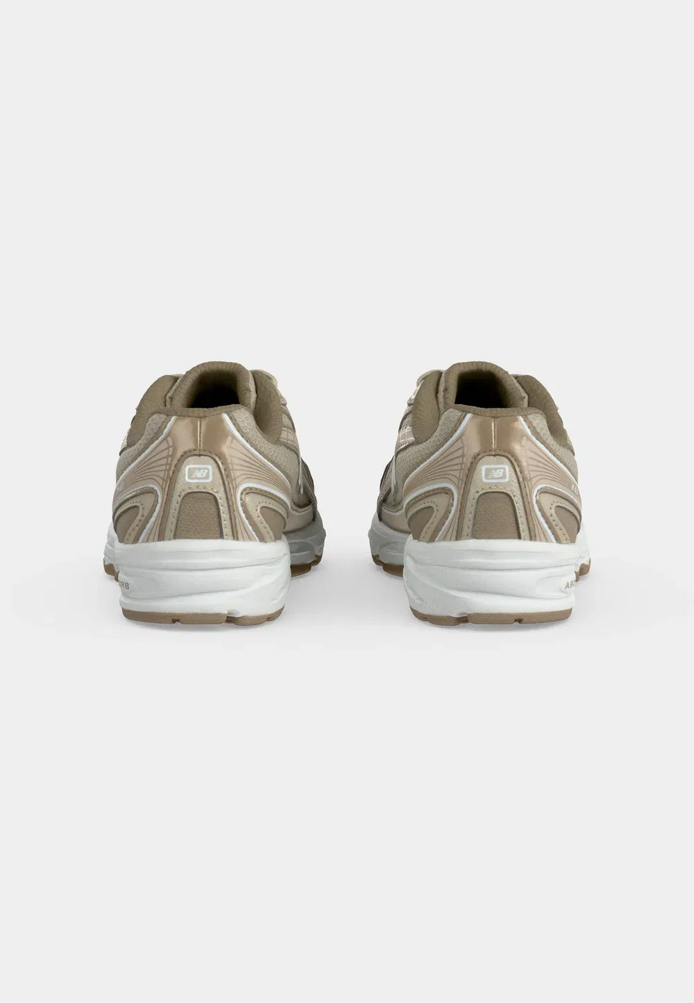 740 унисекс - кроссовки New Balance, Timberwolf/Driftwood — фото 4