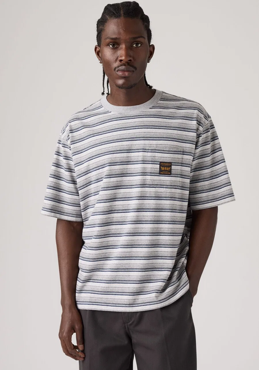 Футболка LEVI'S WORKWEAR серого и светло-серого цвета — фото 2