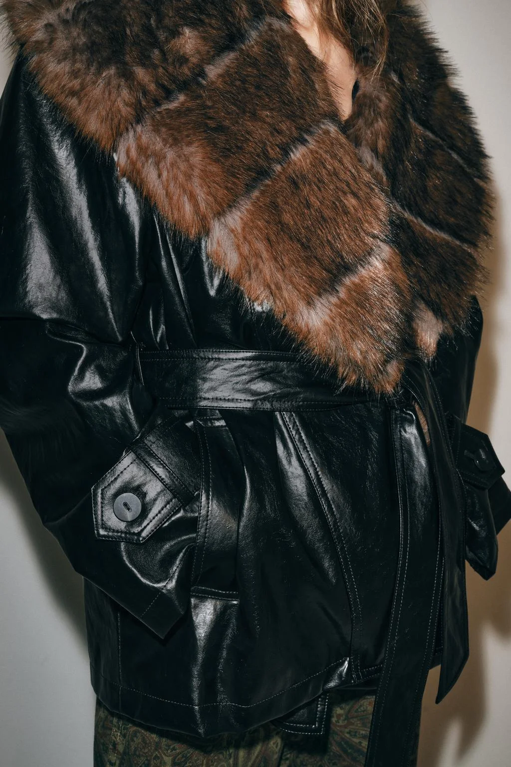 Тренч Zara Efecto Piel ZW Collection, черный — фото 3