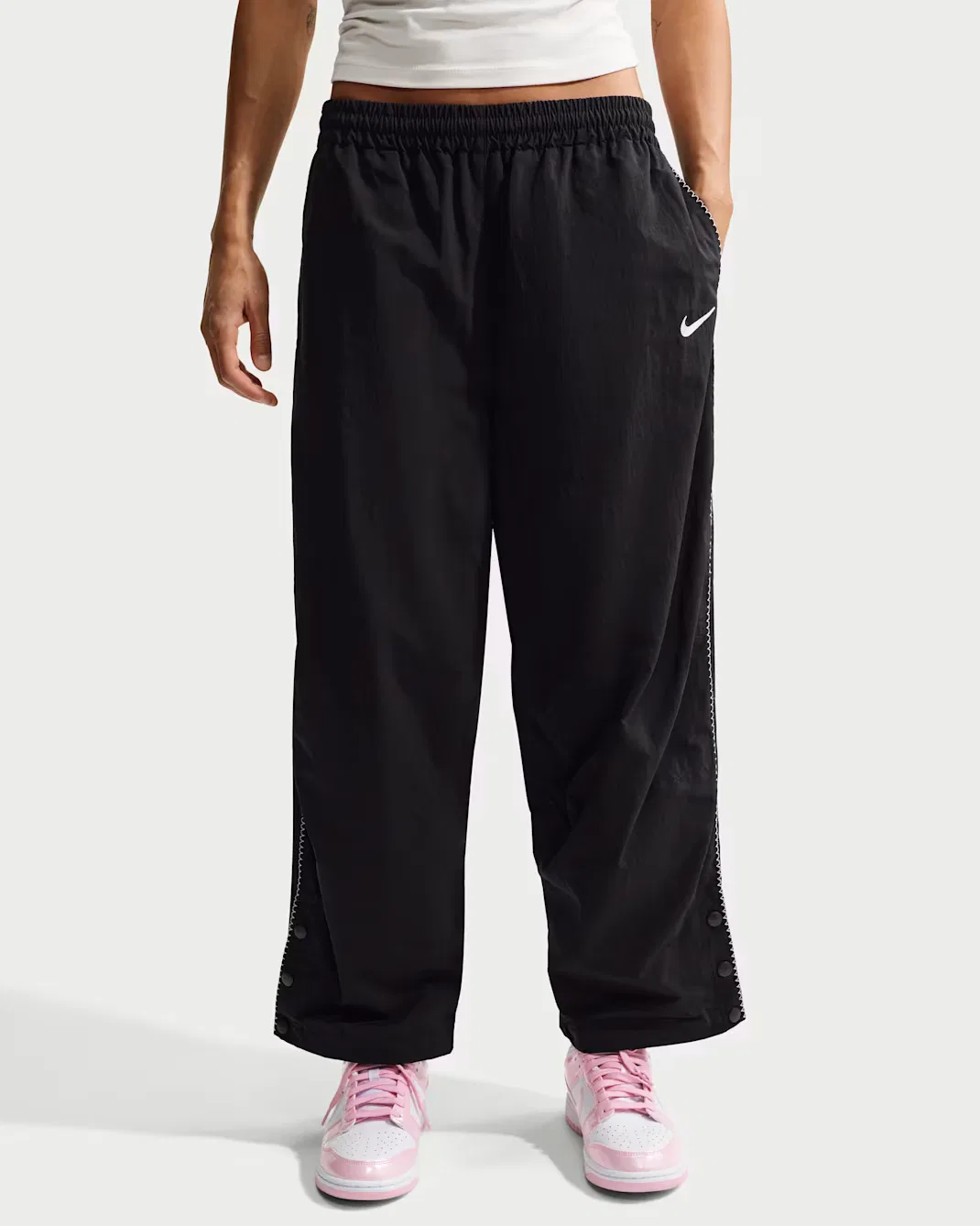 Женские тканые брюки Nike Sportswear, Black/White — фото 2