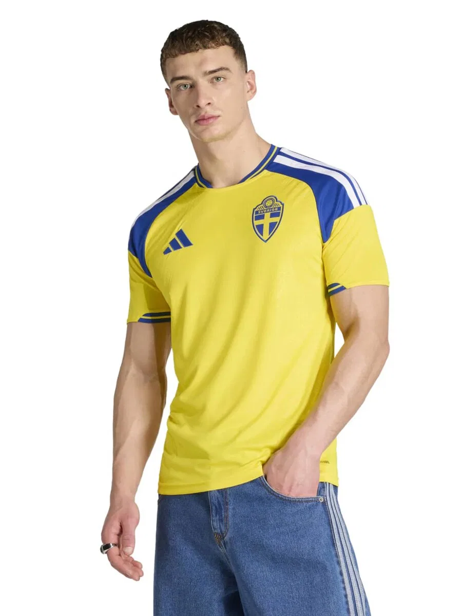 Футболка ADIDAS PERFORMANCE 'Sweden 26 Home' желтого цвета — фото 3