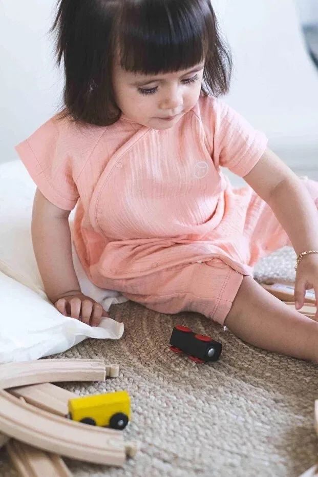 Детский комбинезон из муслина с принтом Basics Little Gusto, Pink