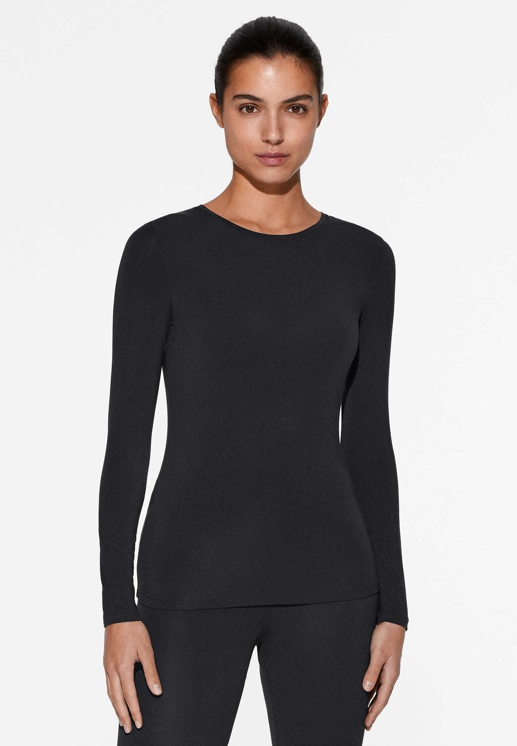 

Топ с длинными рукавами SOFT TOUCH OYSHO, цвет black