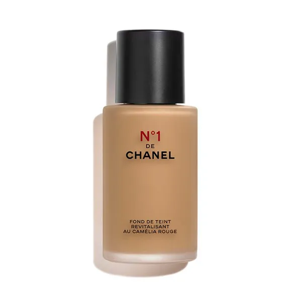 

ОСВЕТЛЯЕТ – УВЛАЖНЯЕТ – ЗАЩИЩАЕТ N°1 DE CHANEL FONDO DE MAQUILLAJE BD121 Chanel, BD121