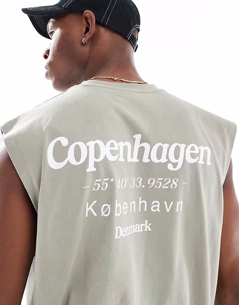 

Майка ASOS DESIGN большого размера с надписью «Copenhagen» серо-зеленого цвета