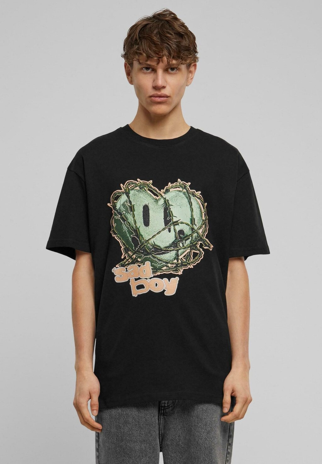 

Футболка с принтом Sad Boy Upscale by Mister Tee, черный