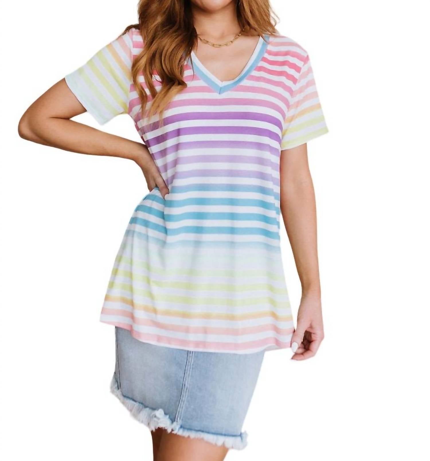 

Футболка женская HEIMISH USA, цвет ombre rainbow stripe