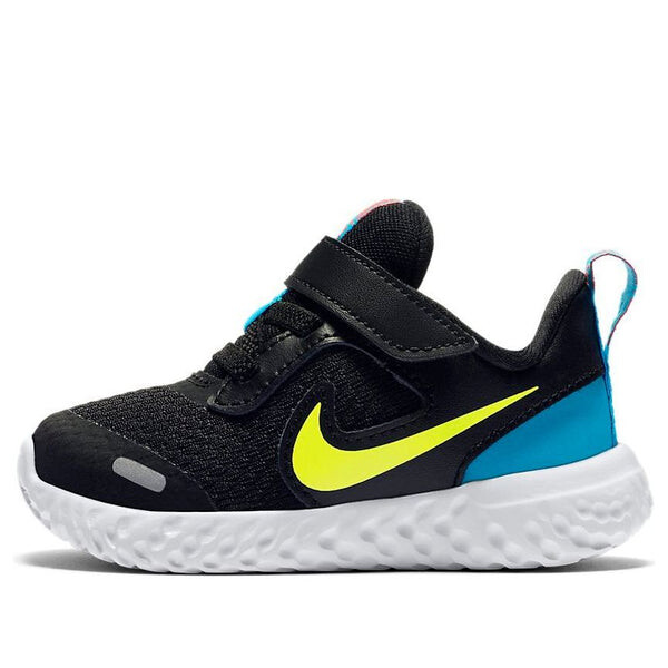 

Революция кроссовок 5 Nike, черный