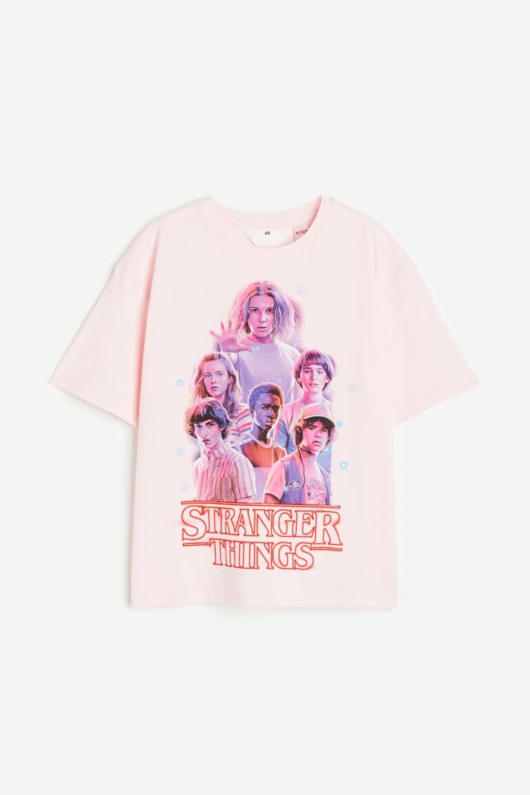 

Футболка H&M Stranger Things Printed Cotton, светло-розовый