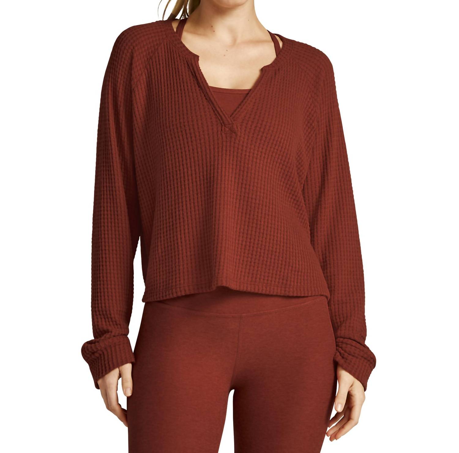 

Пуловер свободного стиля в красно-песочном цвете Beyond Yoga, Red Sand