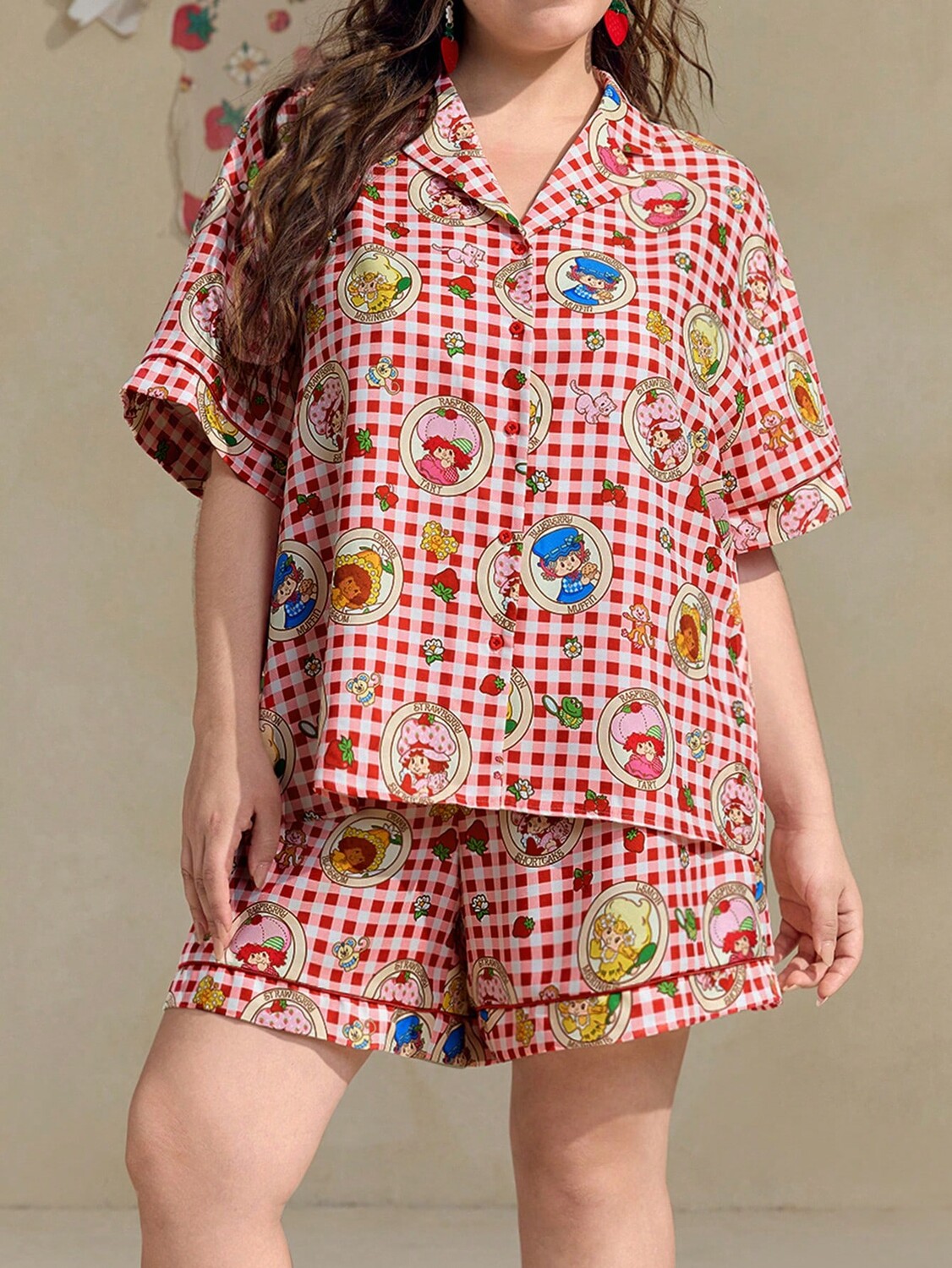 

Клубничное песочное печенье Strawberry Shortcake X Shein, красный