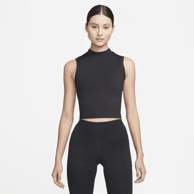 

Футболка Nike One Fitted, черный