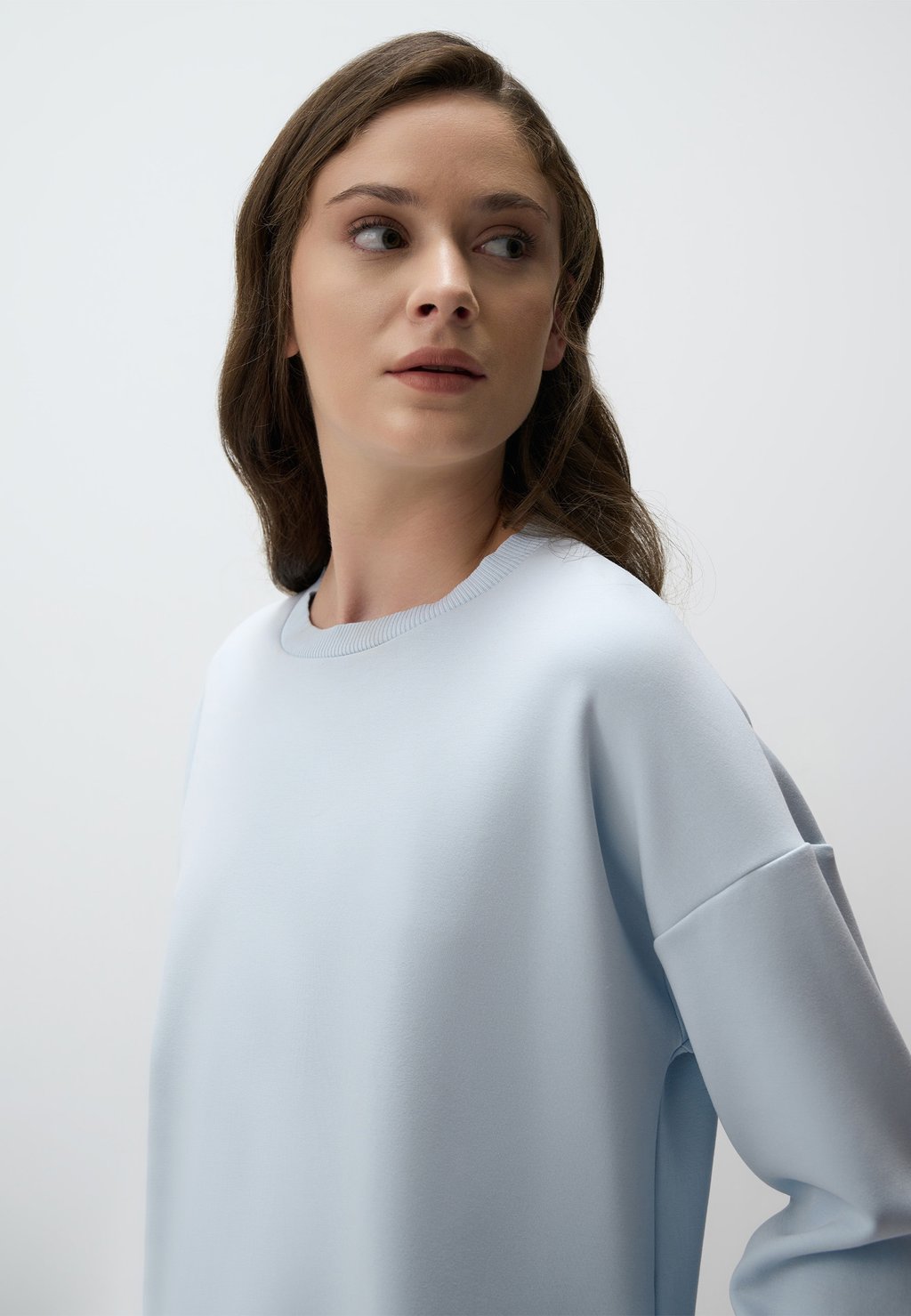 

Толстовка CREW NECK LONG SLEEVED Jimmy Key, светло-голубой