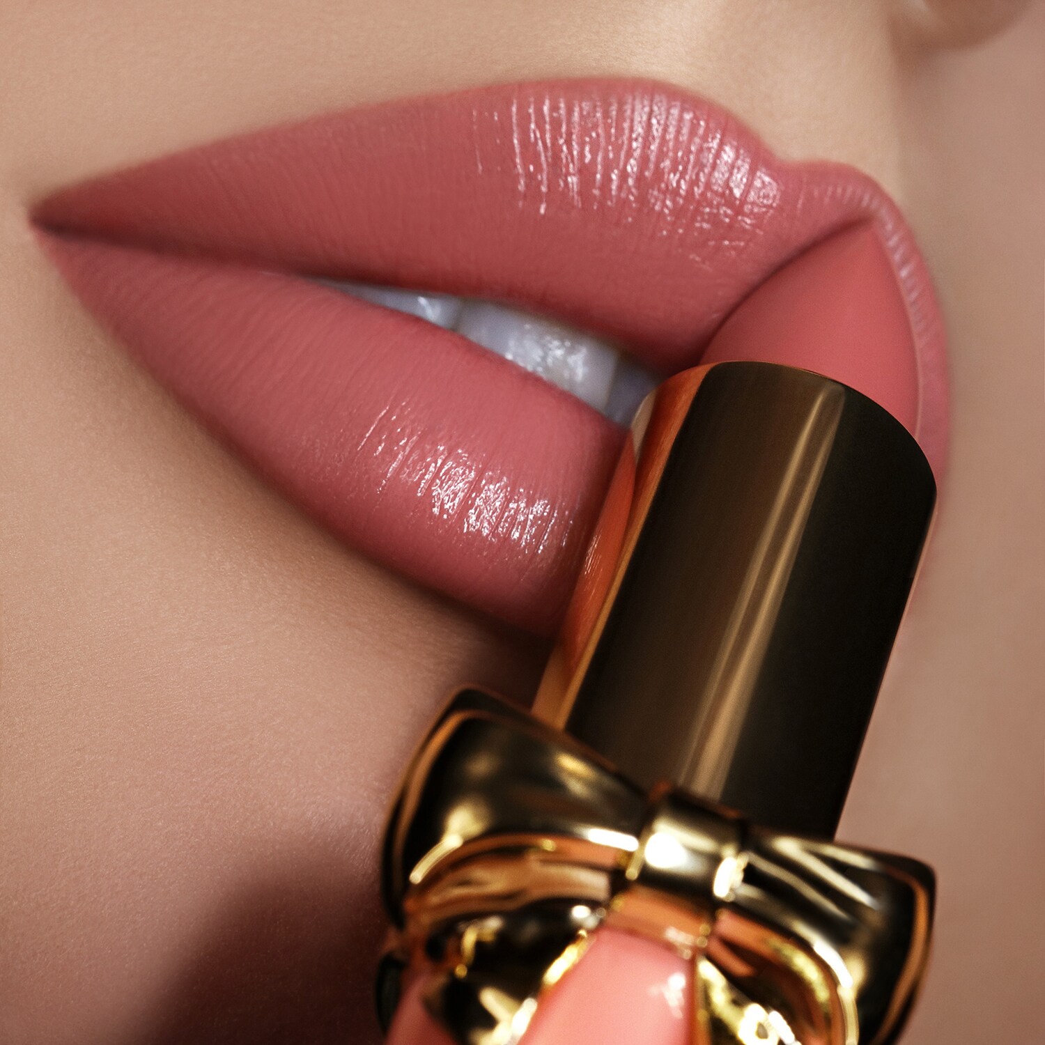 Губная помада SatinAllure Lipstick Pat Mcgrath Labs, Nude Venus (3,7 g) — фото 4