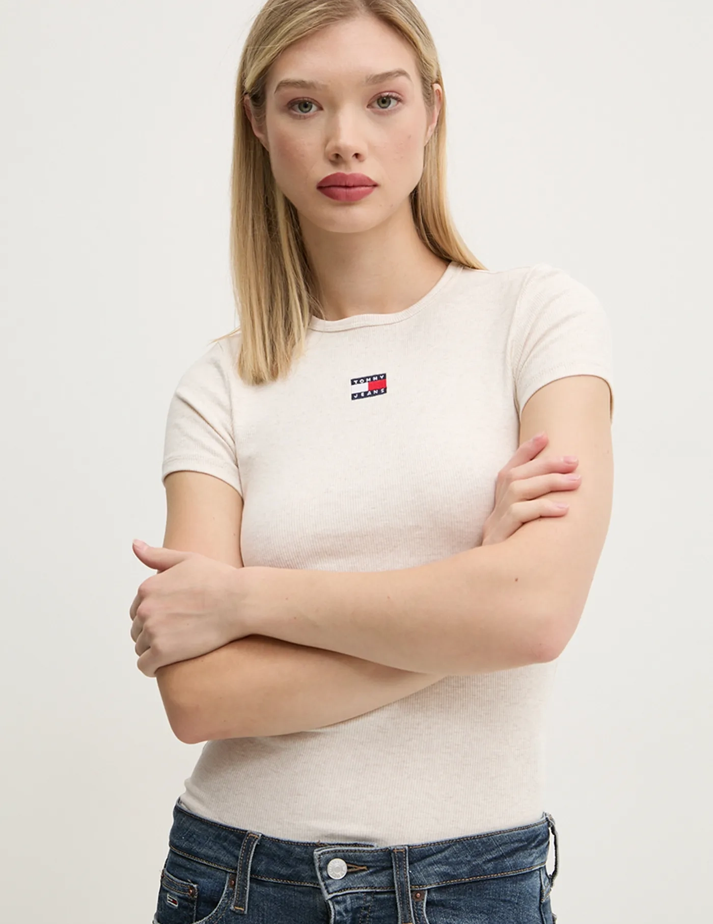 

Футболка Tommy Jeans, бежевый