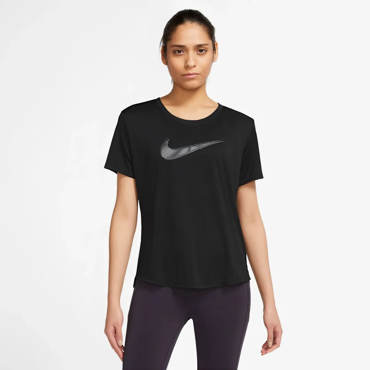 

Футболка для бега Nike "DRI-FIT SWOOSH WOMEN'S SHORT-SLEEVE RUNNING TOP", черный