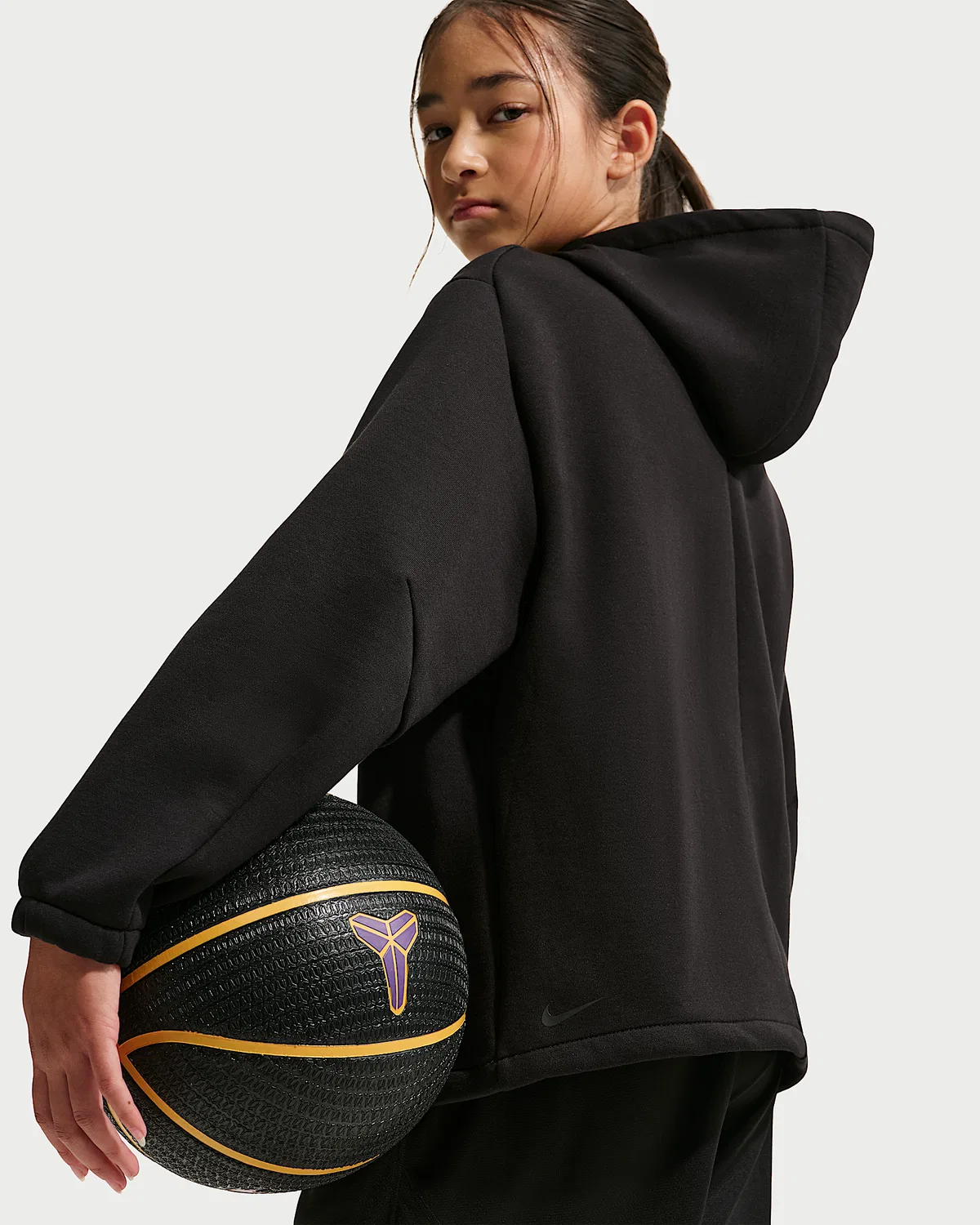 Детская баскетбольная худи Kobe Dri-FIT, Black/Black — фото 4