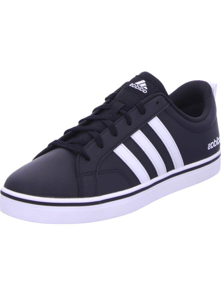 

Кроссовки на шнуровке adidas, черный