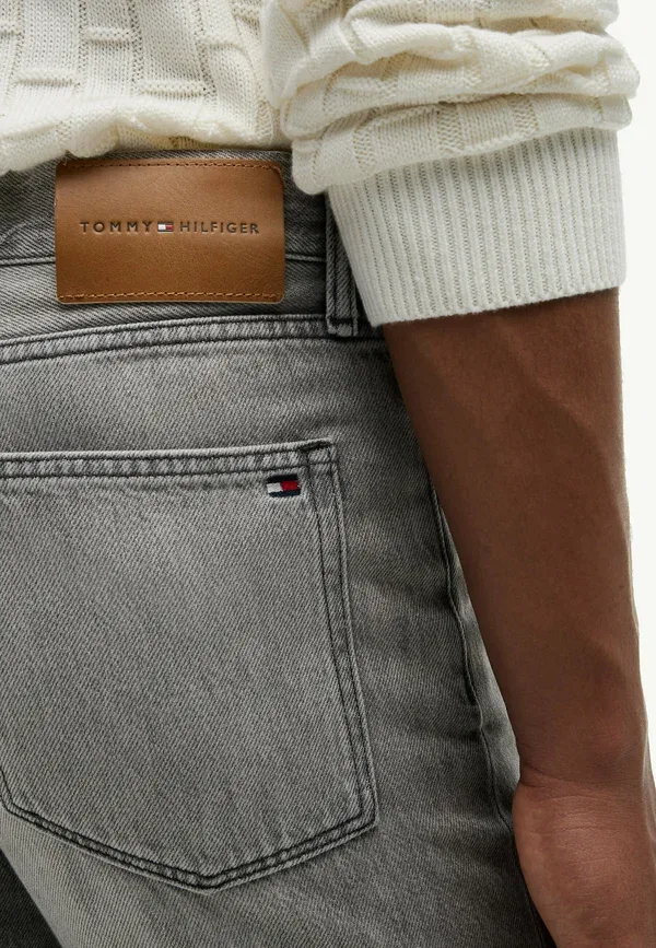 Джинсы прямого кроя Tommy Hilfiger Dover Faded Regular Straight, цвет серый — фото 4