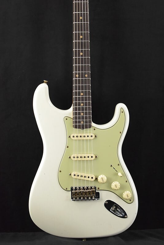 

Электрогитара Fender Custom Shop Limited Edition '60 Stratocaster Journeyman Relic - Aged Olympic White