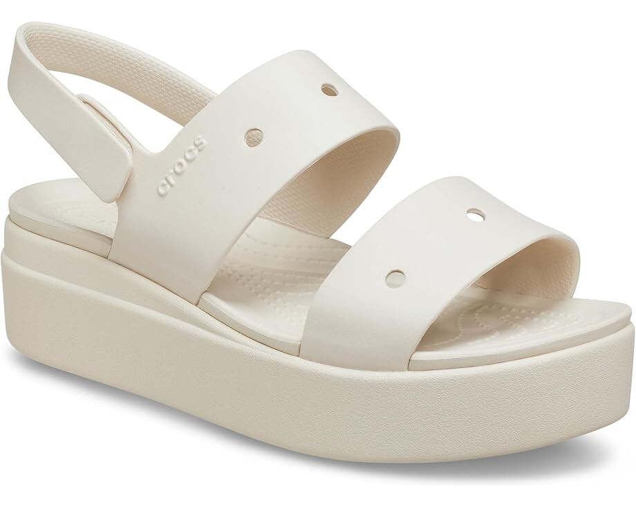 Сандалии Crocs Brooklyn 4U Low Wedges, цвет Stucco