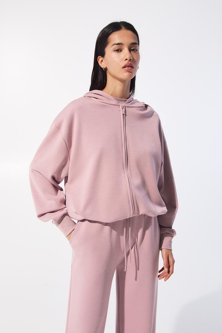 

Мягкая на ощупь толстовка с капюшоном на молнии Pull And Bear, розовый