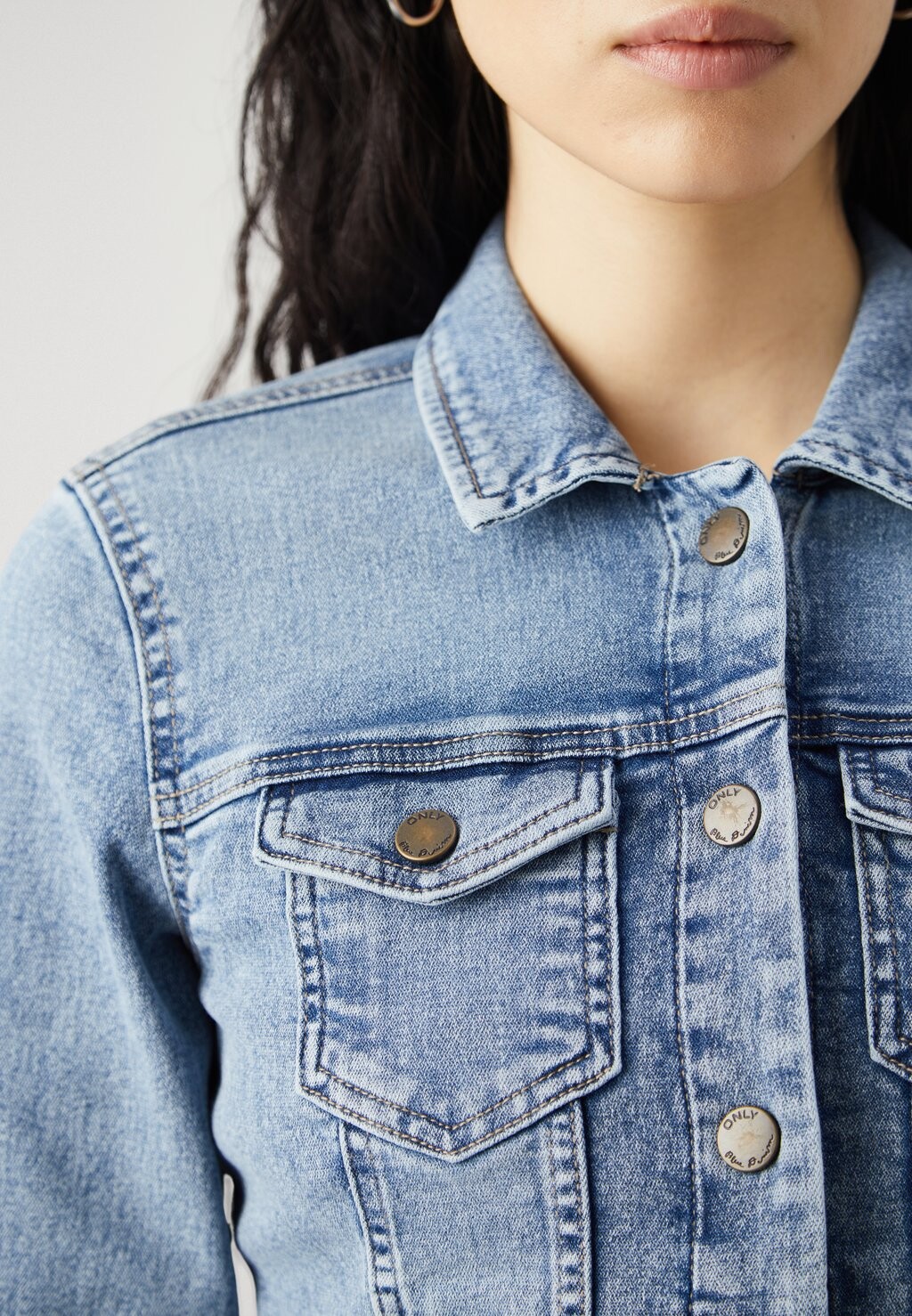 

Джинсовая куртка ONLWESTA JACKET ONLY Tall, светло-голубой деним