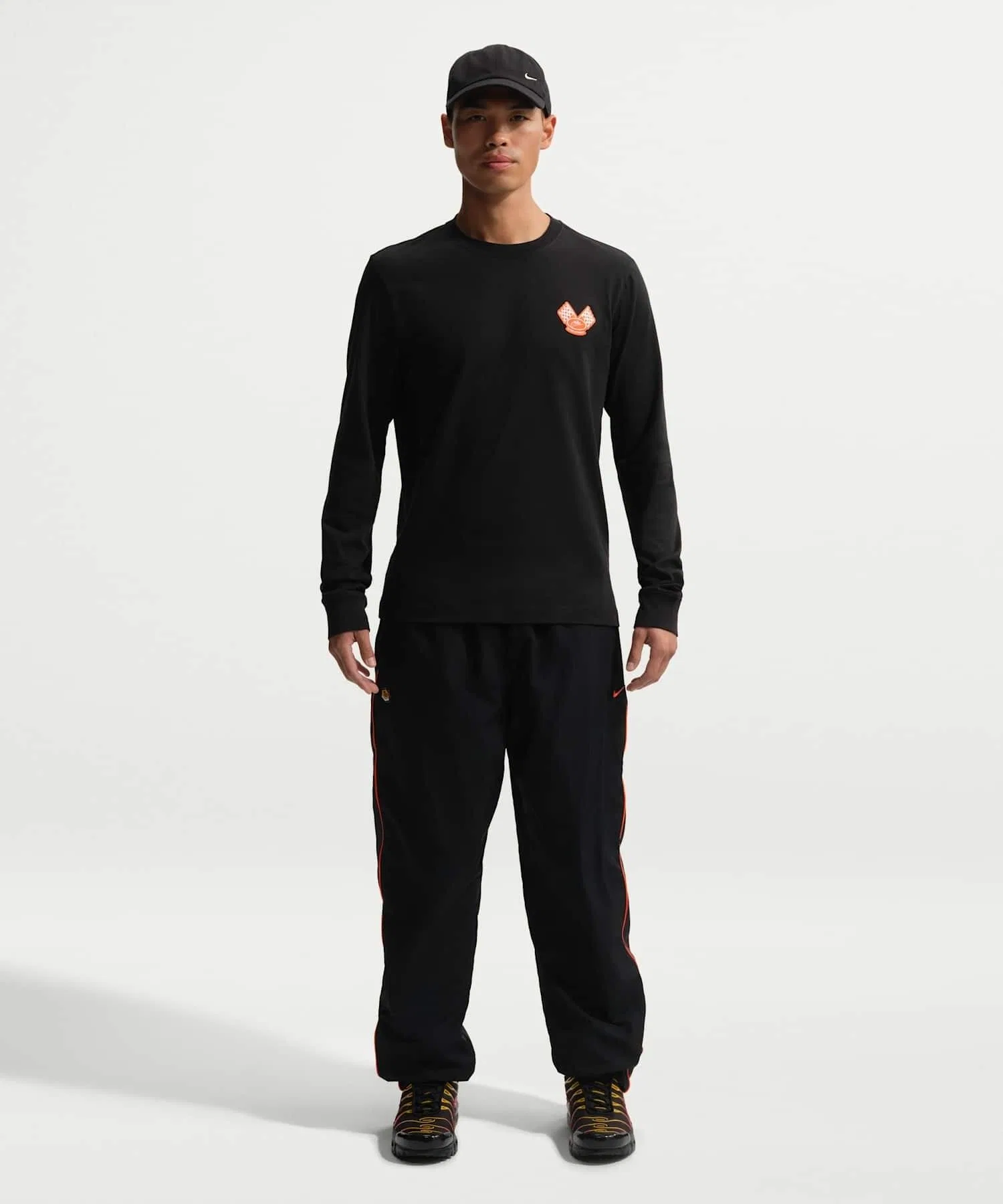Мужская футболка Nike Sportswear Long-Sleeve T-Shirt — фото 4