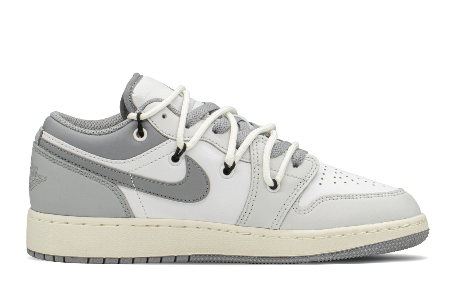 Кроссовки Air Jordan 1 Vintage Basketball Shoes Women's Low-Top Gray White — фото 2