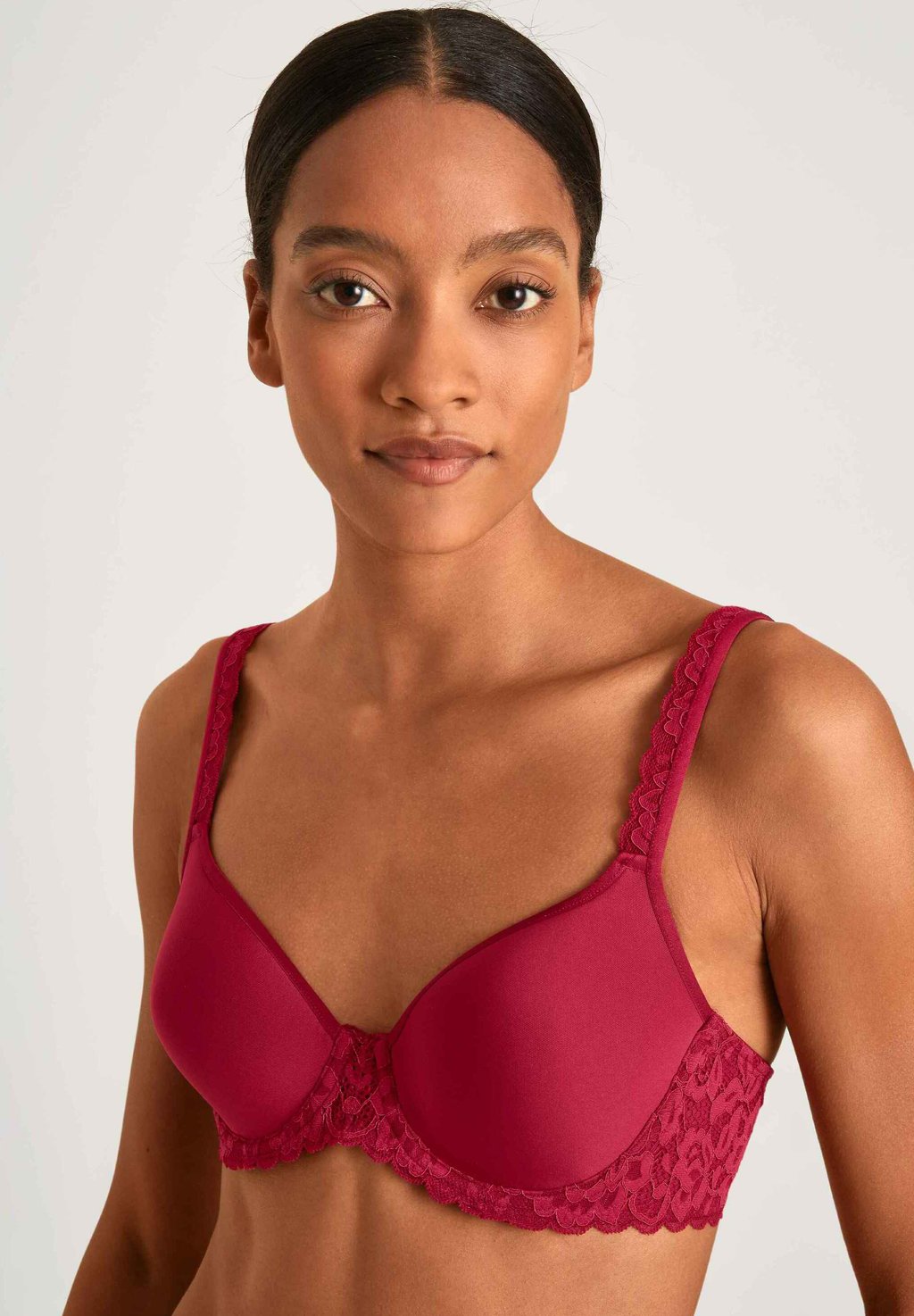 

Бюстгальтер на косточках NATURAL COMFORT LACE SPACER Calida, темно-красный