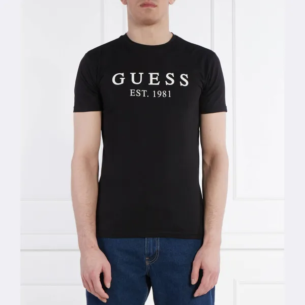 

Футболка стандартного кроя Guess, черный