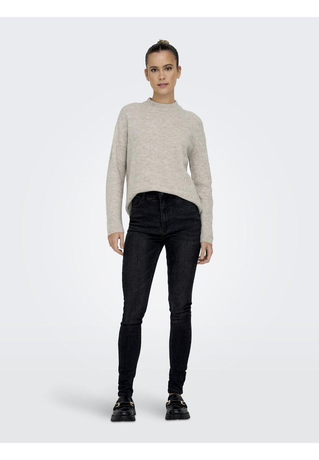 

Свитшот ONLY CAMILLA O-NECK L/S, цвет pumice stone