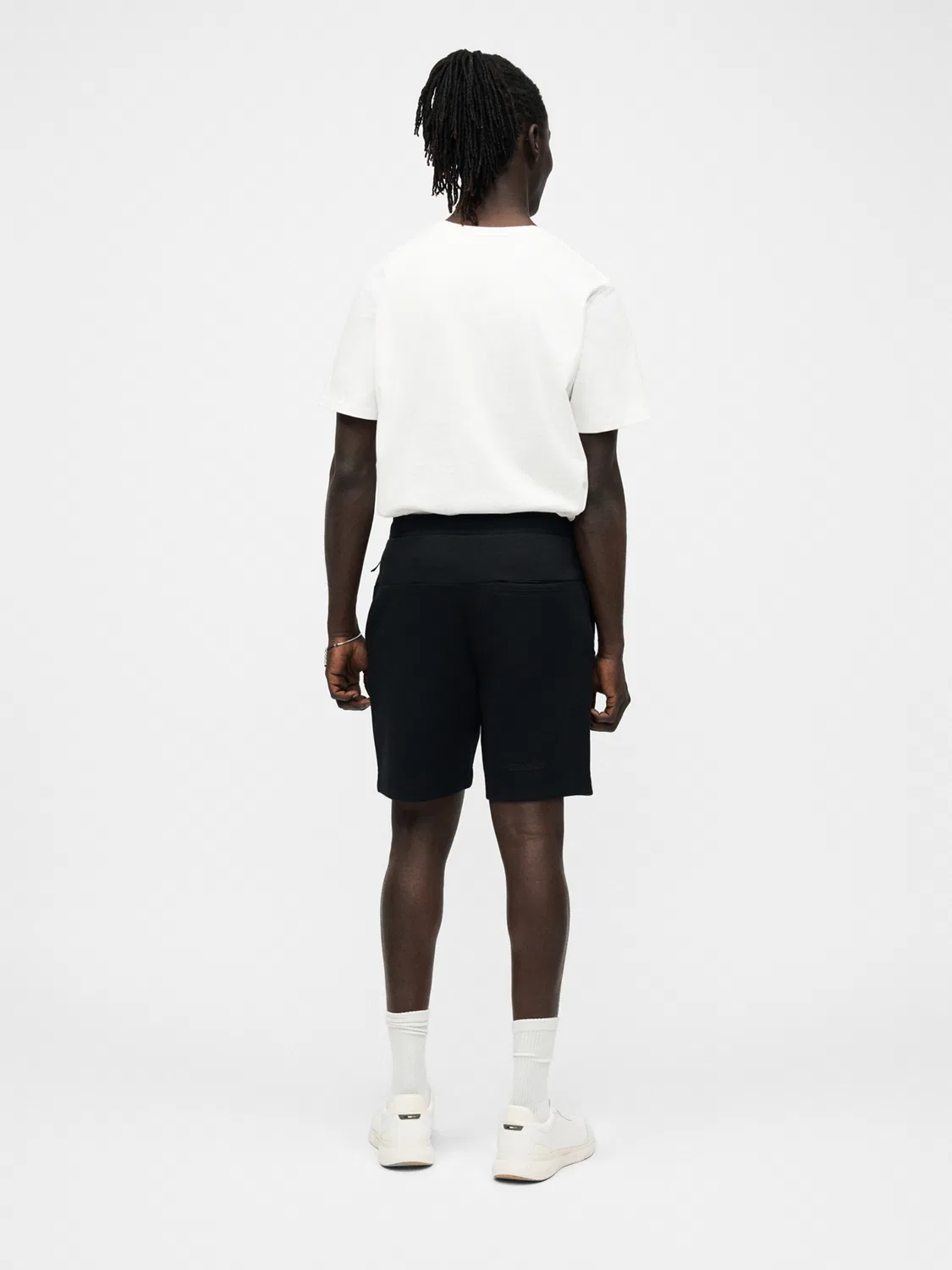 Шорты Boss Regular Pants Globe черного цвета — фото 3