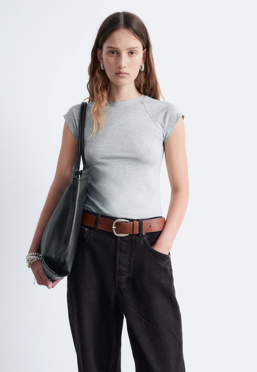 

Футболка & other stories FITTED RAGLAN-SLEEVE , Light Grey Melange/Mottled Light Grey