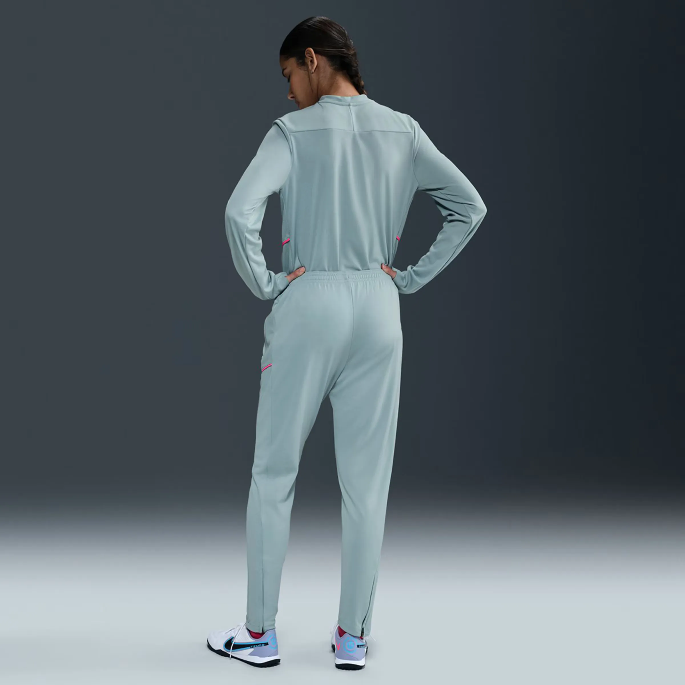 

Женские брюки Academy 25 Nike, зеленый