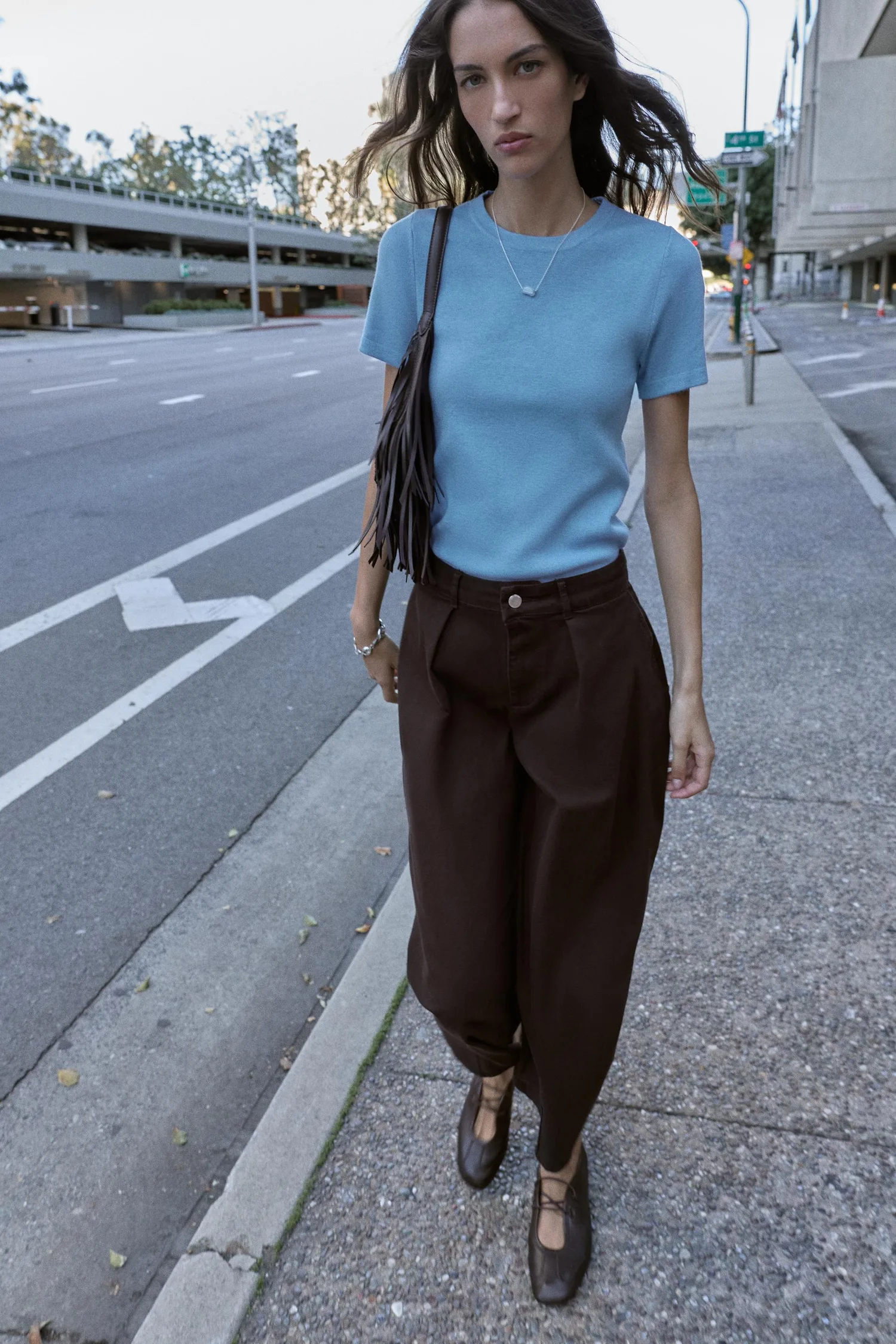 Брюки-баллоны с вытачками Zara, коричневый