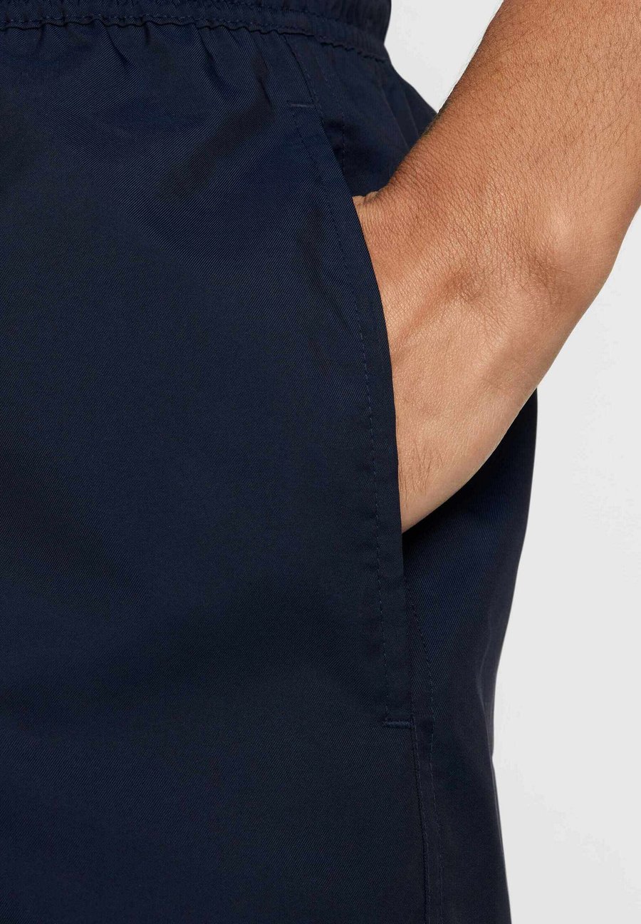 Шорты Nike Sportswear CLUB FLOW, Obsidian White/Dark Blue — фото 4