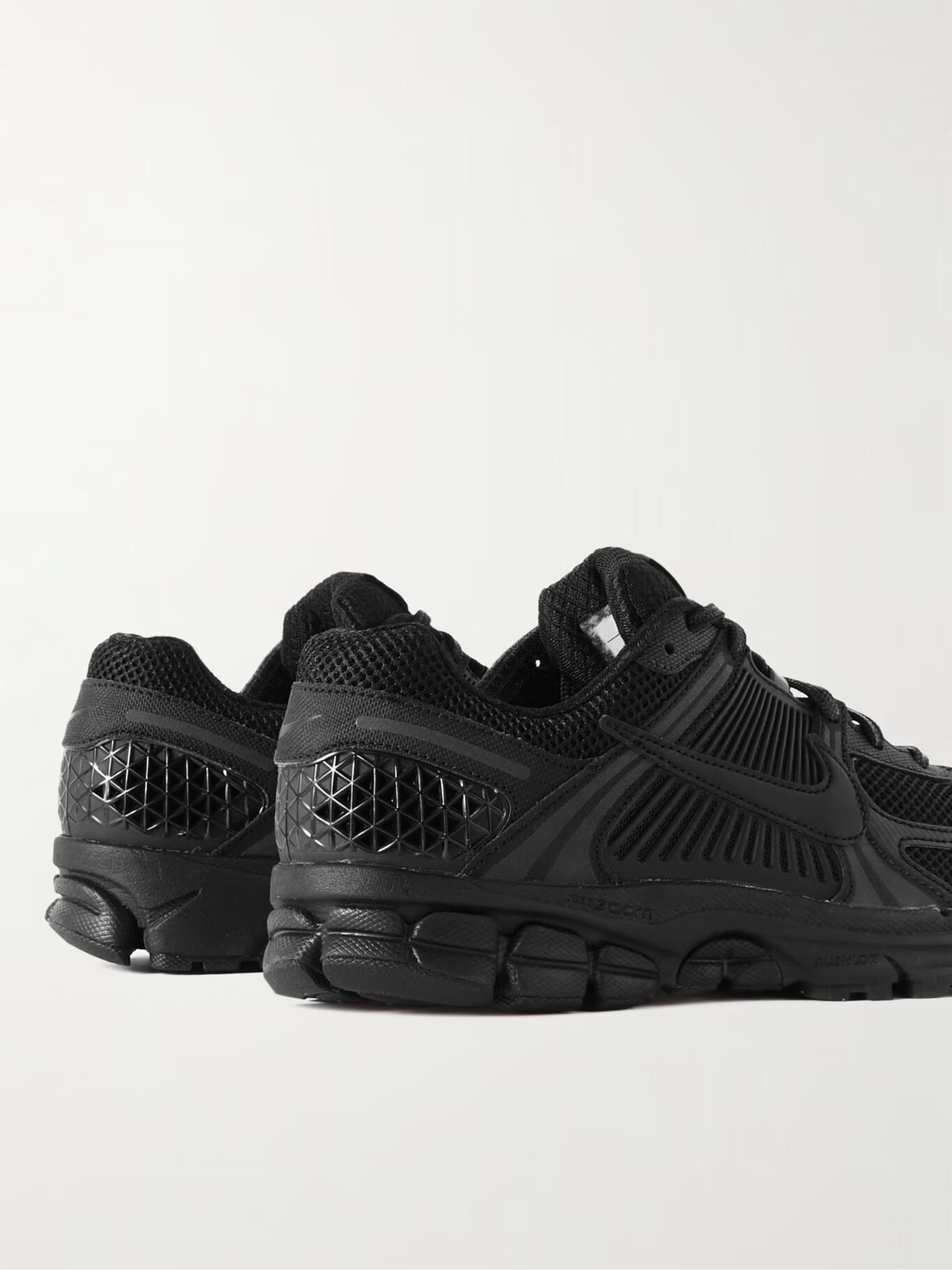 Кроссовки Zoom Vomero 5 из кожи и сетки с резиновой отделкой NIKE, черный — фото 2