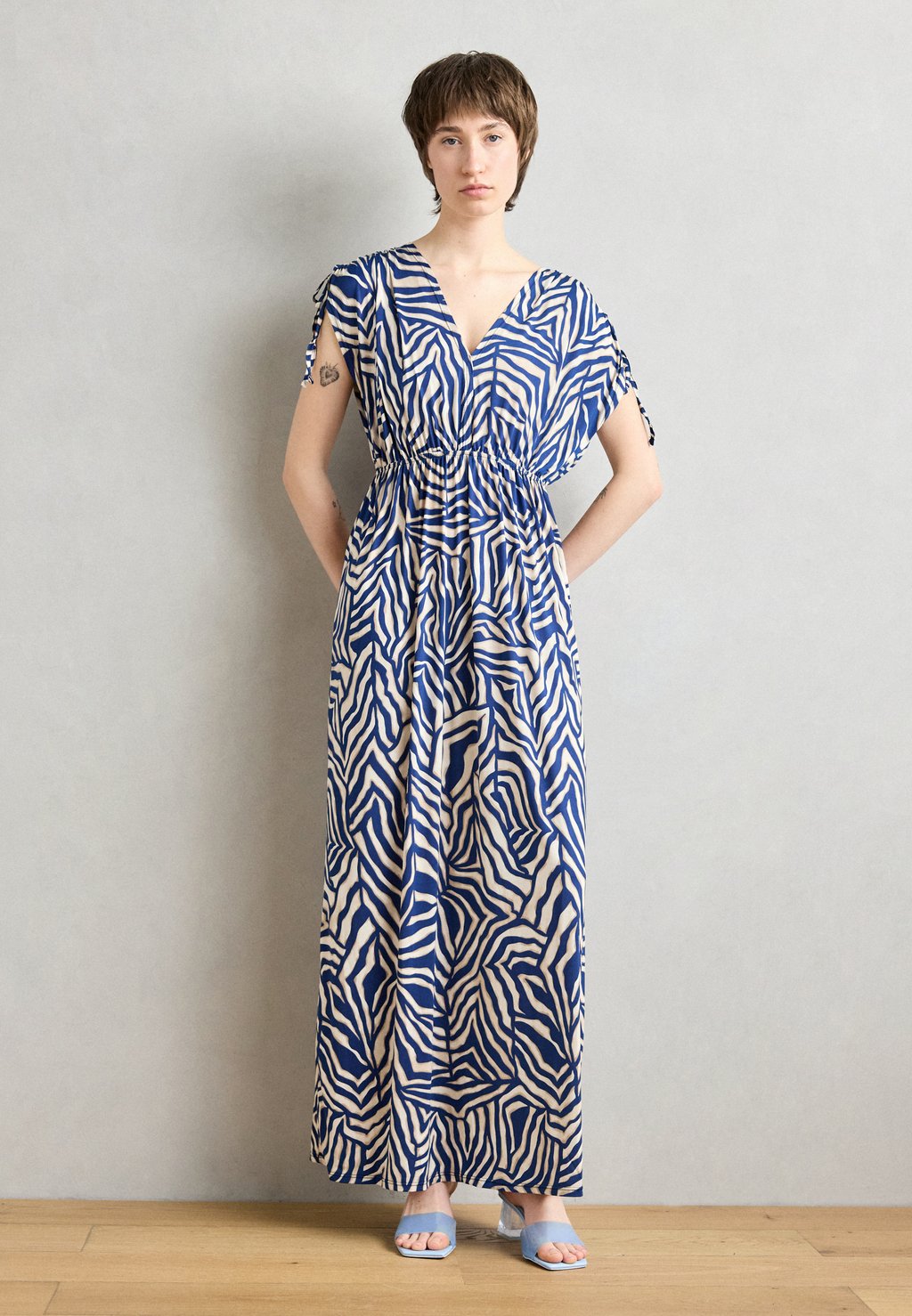 

Платье из джерси ROBI - Maxi dress Morgan, мультиколор