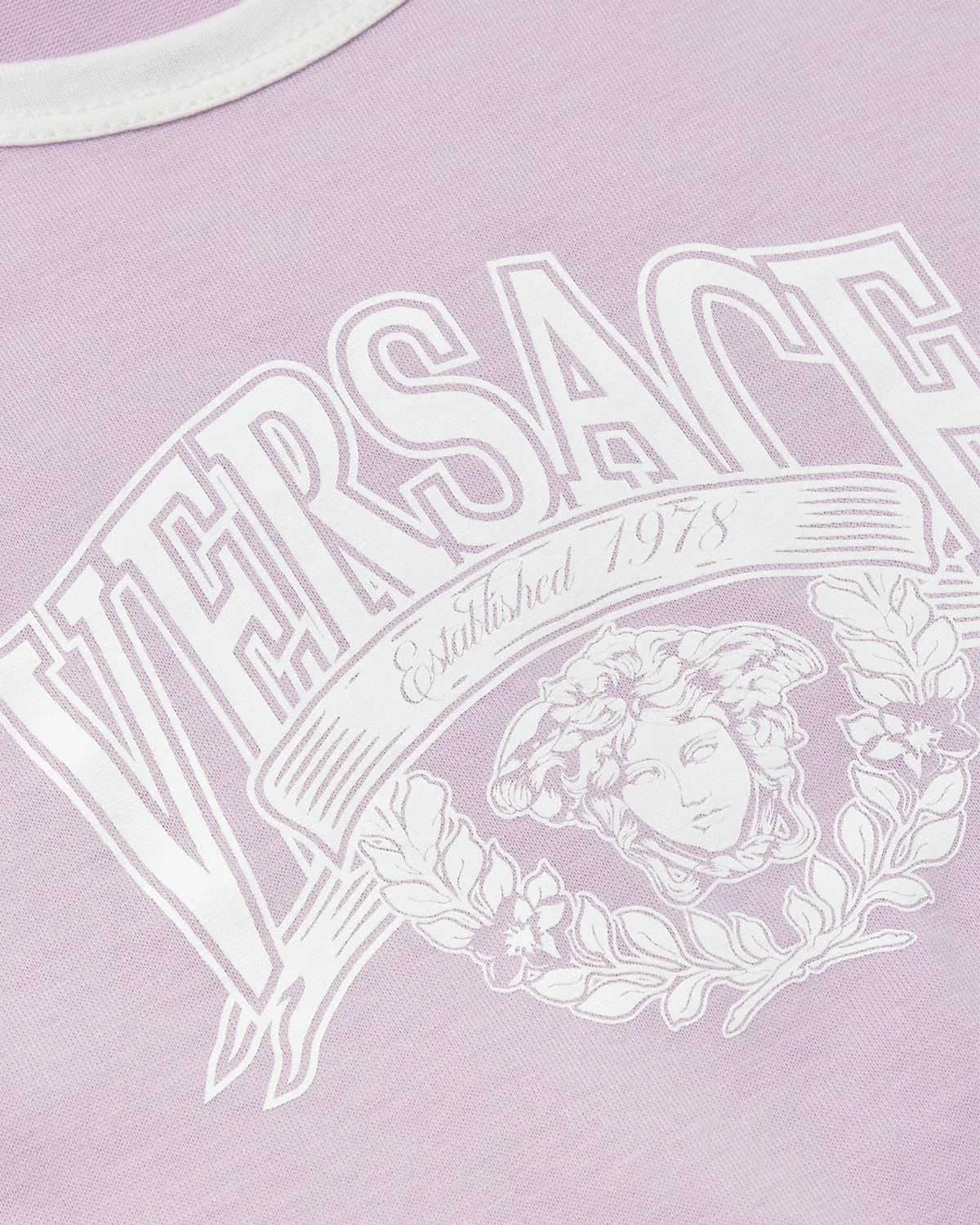 Детская футболка из хлопкового трикотажа с принтом Versace, фиолетовый — фото 4