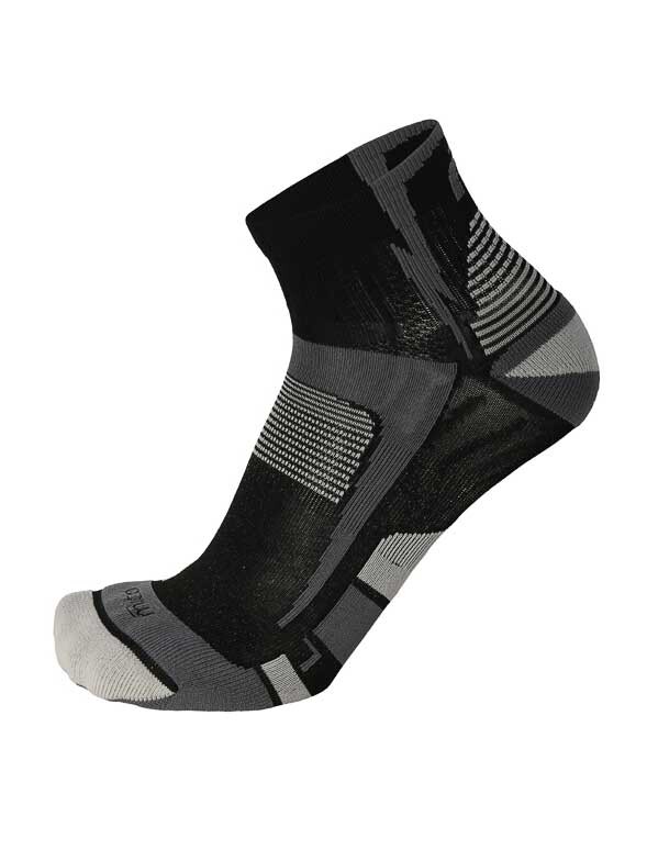 

Носки Mico LIGHT W. ANKLE RUN SOCKS, черный