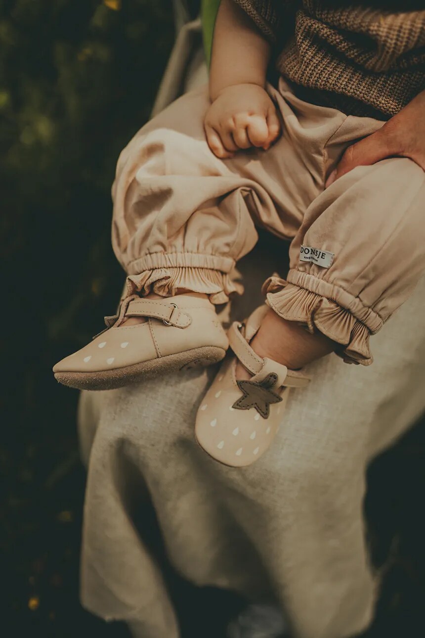 Детские замшевые туфли Nanoe Shoes Strawberry Donsje, бежевый — фото 2