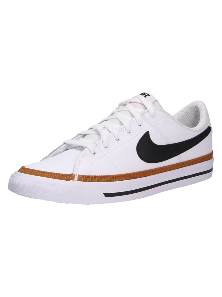 

Кроссовки на шнуровке Nike, белый