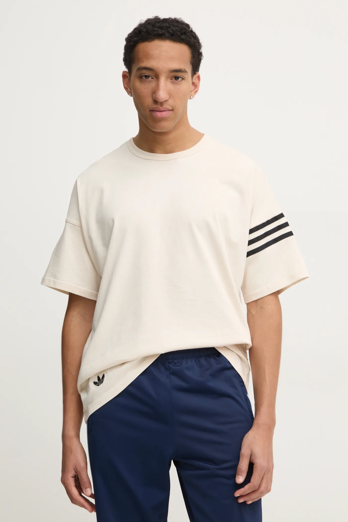 

Хлопковая футболка Neuclassics adidas Originals, бежевый