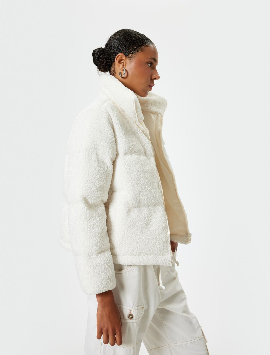 

Koton Куртка для межсезонья в белом цвете