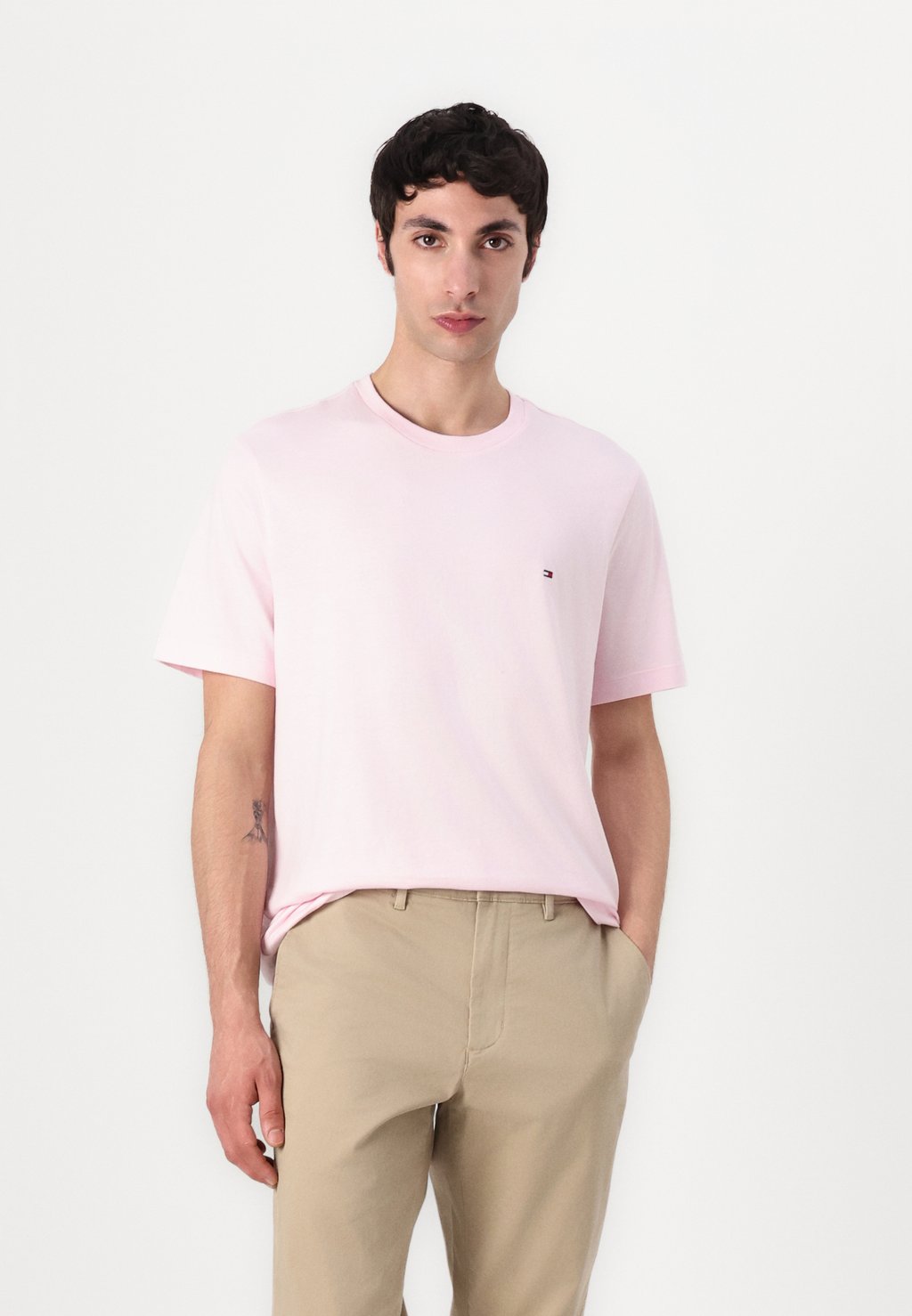 Базовая футболка ESS SEASONAL REG FIT SOLID TEE Tommy Hilfiger, светло-розовый — фото 4