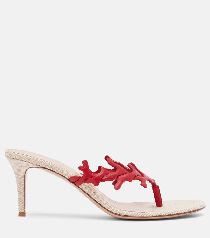 Кожаные сандалии на тонкой подошве Gianvito Rossi, Tabasco Red + Naturale — фото 4