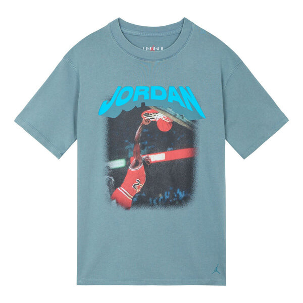 

Футболка (WMNS) Air Jordan (Her)itage Graphic T-Shirt 'Ozone Blue', синий